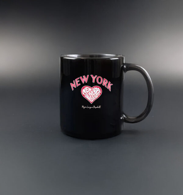 New York Yankees heart pink Mug