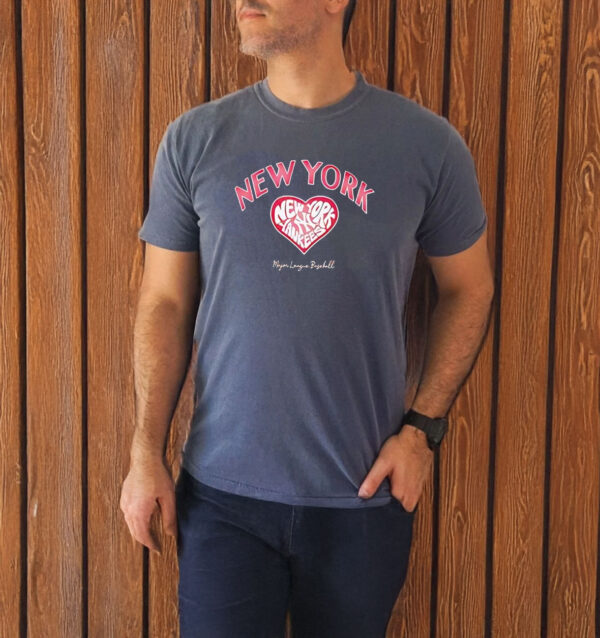 New York Yankees heart pink T-shirt