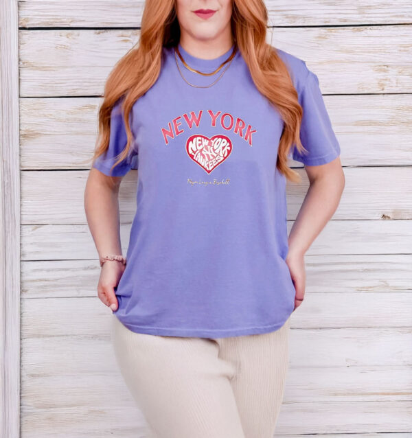 New York Yankees heart pink T-shirt