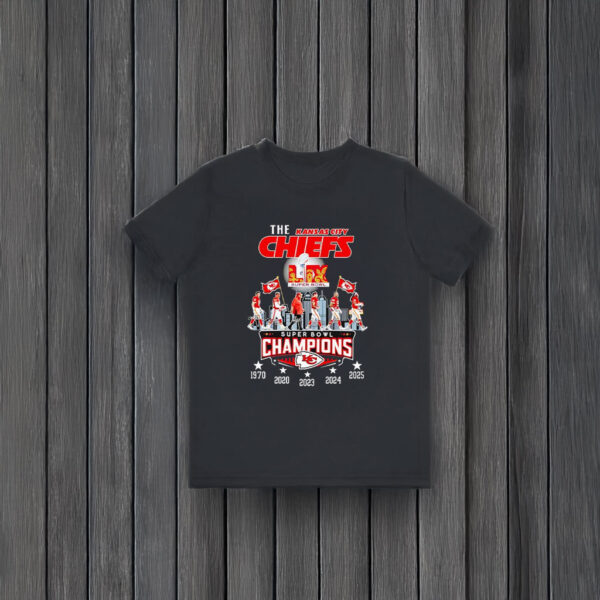 The Kansas City Chiefs walking Super Bowl Champions 2025 T-shirts